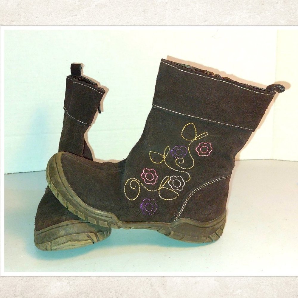 Girl's Brown Embroidered Suede Boots size 10~Joe Fresh
